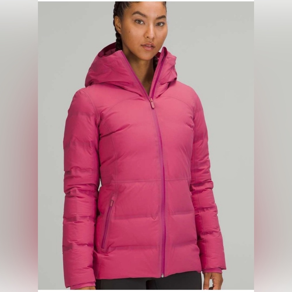 Lululemon Sleet Street Women's Lychee Pink Hooded Puffer Jacket. NWOT 10